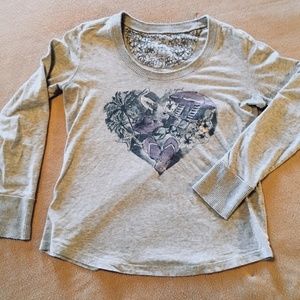 Heather Gray Heart Creamy Long-Sleeve Tee